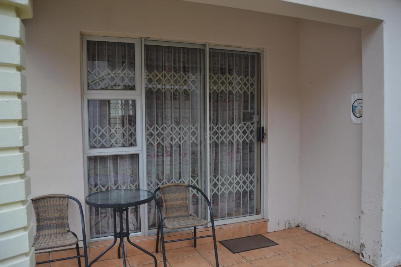 Kamogelo Guest House بيلانسبرغ المظهر الخارجي الصورة