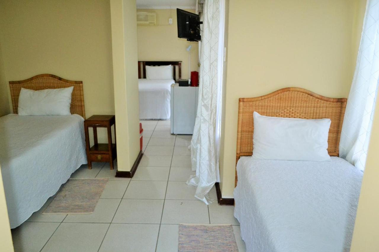 Kamogelo Guest House بيلانسبرغ المظهر الخارجي الصورة