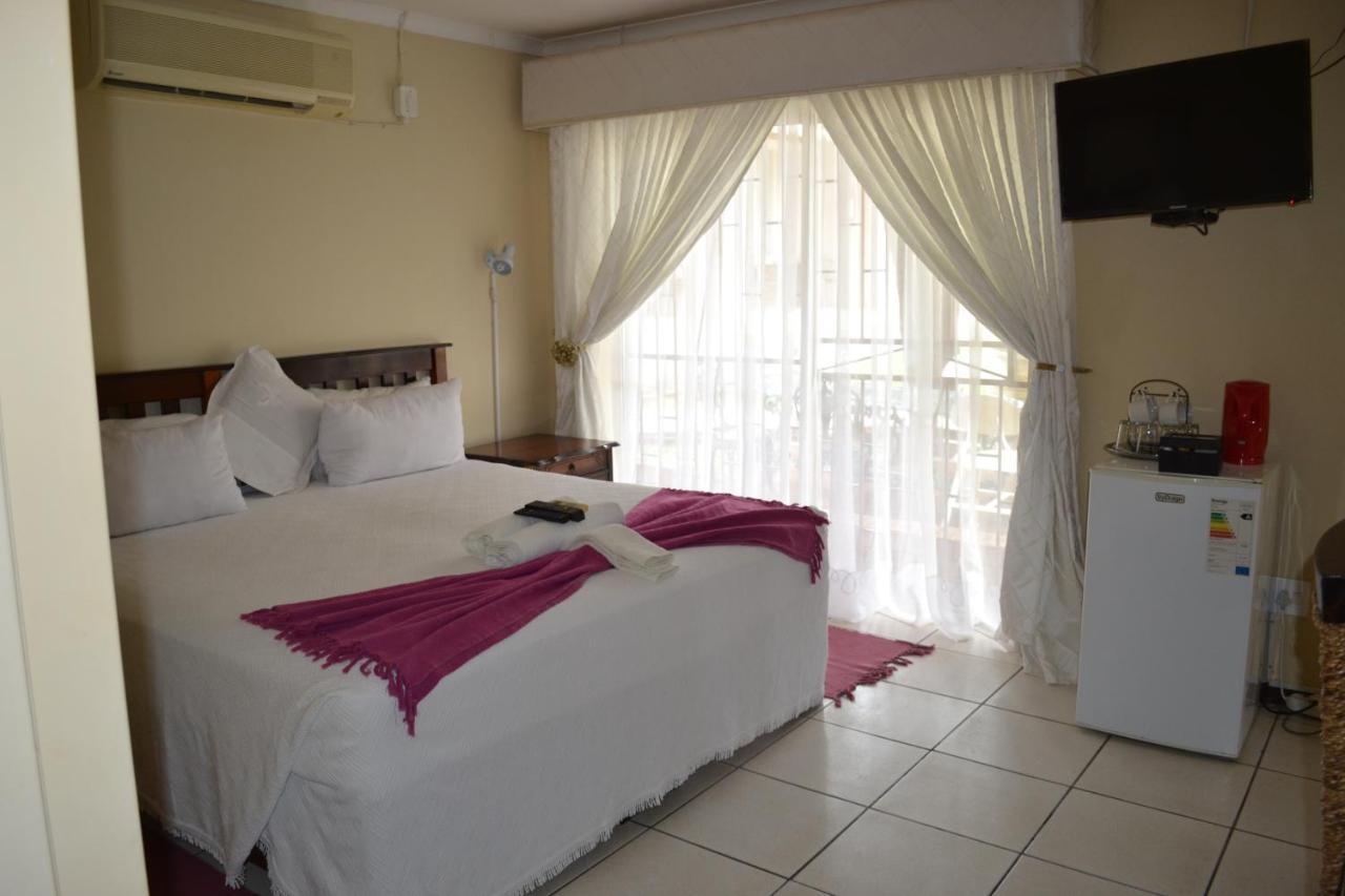 Kamogelo Guest House بيلانسبرغ المظهر الخارجي الصورة