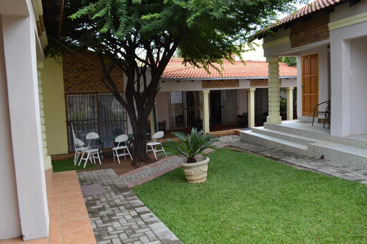 Kamogelo Guest House بيلانسبرغ المظهر الخارجي الصورة